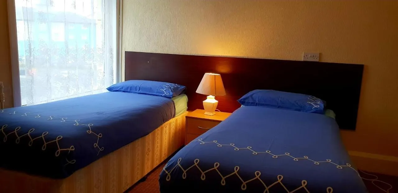 Hotel Avano - Pleasure Beach Blackpool 2*,