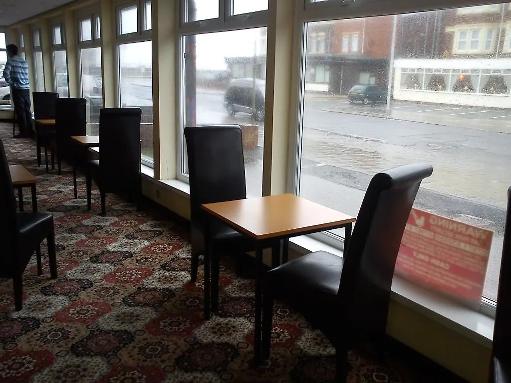 Hotel Avano - Pleasure Beach Blackpool