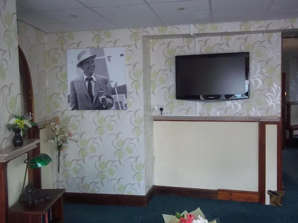 Hotel Avano - Pleasure Beach Blackpool